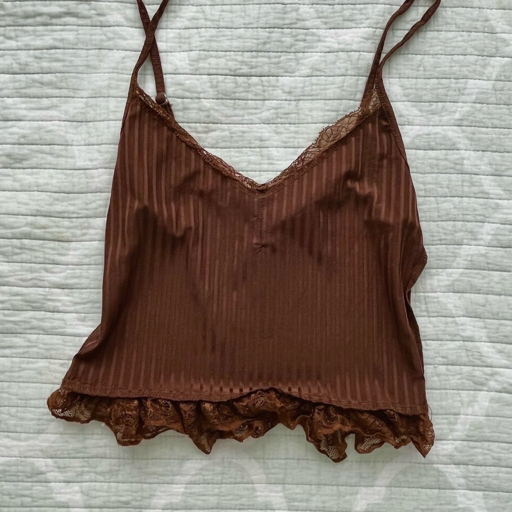 striped brown crop top🥥